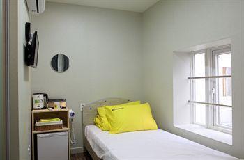Guest house 24 Myeongdong Avenue
