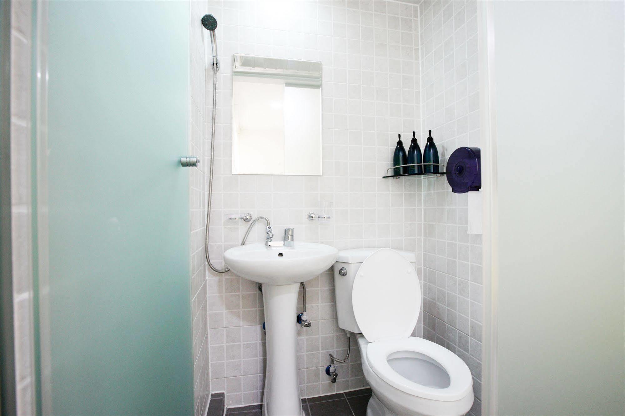 Guest house 24 Myeongdong Avenue 2*